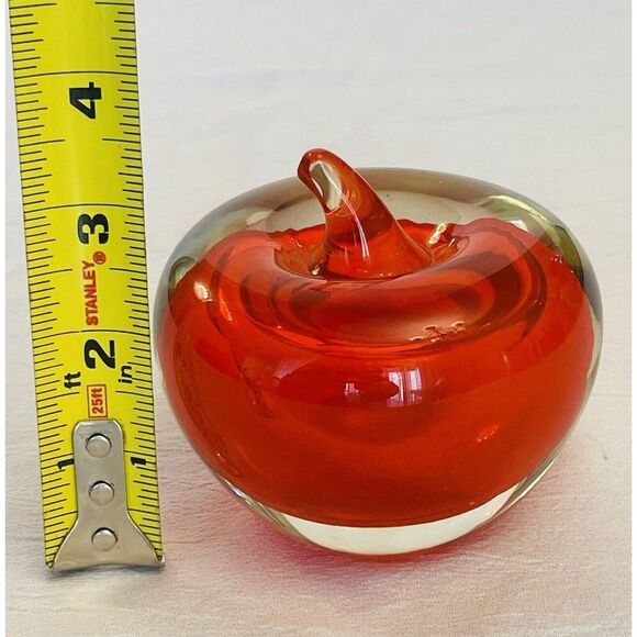 Art Glass Exquisite Red Apple Paperweight Clear Stem Hand Crafted - Picture 5 of 7